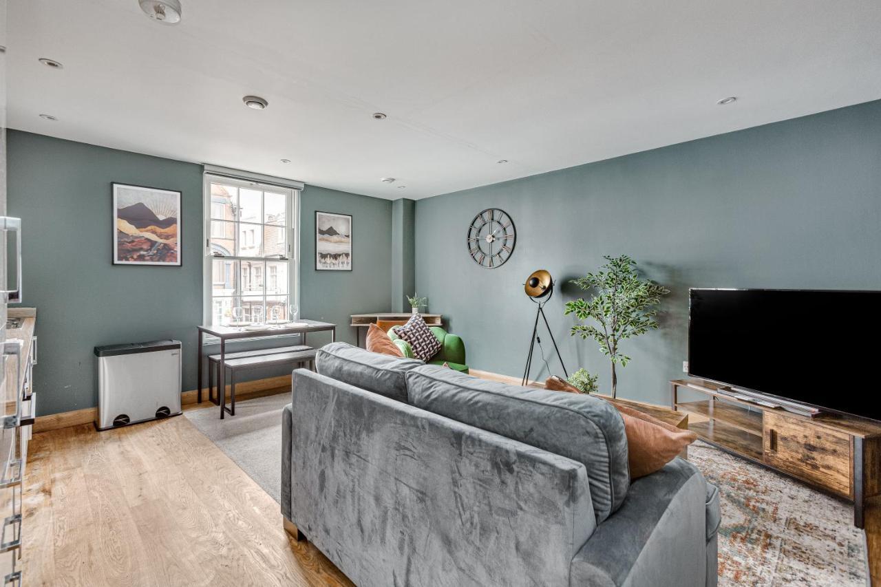 Homely 2 Beds Apt Up To 5 Guests-Wifi By Tent Serviced Apartments Chertsey Luaran gambar